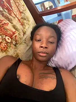 Snapshot of GeileErica chatting on November 2025 03:49:01 PM GeileErica online show from November 2025 03:49:01 PM