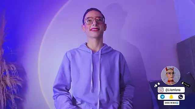 liiamluna  online show from September 2025 09:45:02 AM