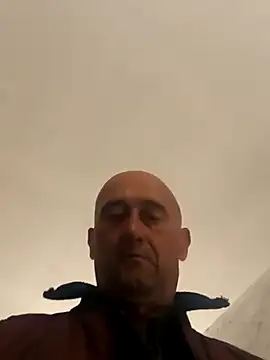 maurizio1169 online show from April 2026 06:22:02 AM