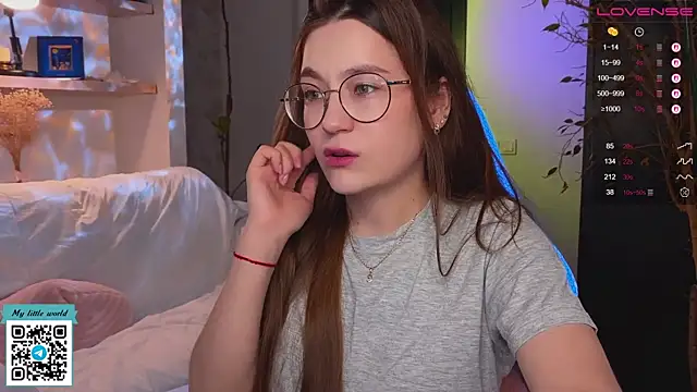 mia here online show from October 2025 11:50:01 AM