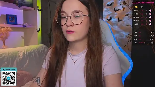 mia here online show from October 2025 12:39:02 PM