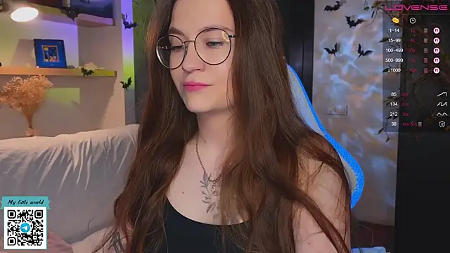 mia here online show from November 2025 01:55:02 AM