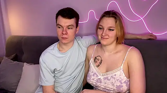 julielourens online show from October 2025 08:13:02 AM