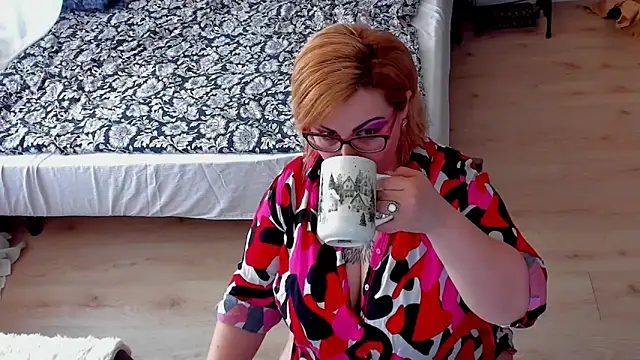 Squirt Kimm online show from March 2026 10:30:01 AM