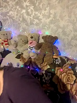 hotsteacher online show from December 2025 01:10:01 AM