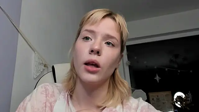 Snapshot of _CuteAsFuck_ chatting on October 2025 01:21:01 PM  CuteAsFuck  online show from October 2025 01:21:01 PM