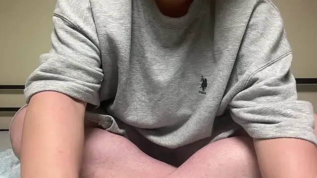 Snapshot of Yuta20002 chatting on October 2025 04:44:02 PM Yuta20002 online show from October 2025 04:44:02 PM