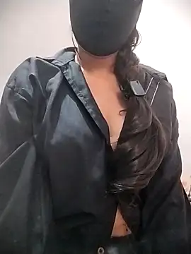 Snapshot of Sona-99 chatting on November 2025 08:17:01 AM Sona-99 online show from November 2025 08:17:01 AM