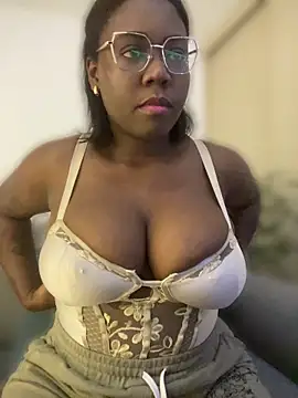 Snapshot of Alexia_24 chatting on July 2026 03:42:01 AM Alexia 24 online show from July 2026 03:42:01 AM