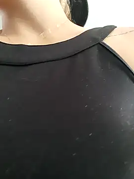 Snapshot of Belinda-Naughty chatting on October 2025 02:03:01 PM Belinda-Naughty online show from October 2025 02:03:01 PM