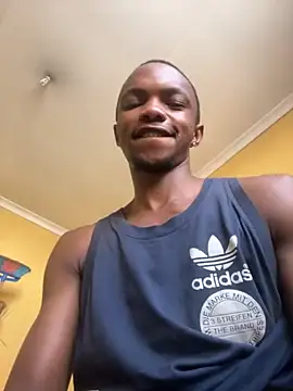 Snapshot of KyleMbatha chatting on November 2025 01:44:01 PM KyleMbatha online show from November 2025 01:44:01 PM