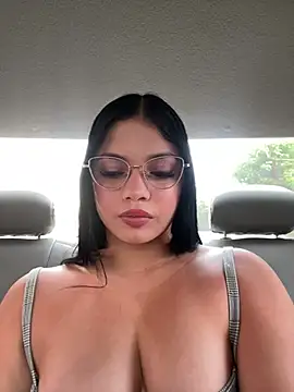 Snapshot of Hailey-Fox chatting on February 2026 09:22:02 PM Hailey-Fox online show from February 2026 09:22:02 PM