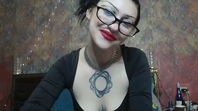 Snapshot of Susie_su chatting on December 2025 09:18:02 AM Susie su online show from December 2025 09:18:02 AM