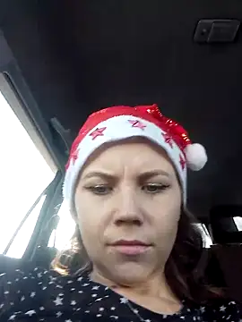 Snapshot of YOURLIKAA chatting on December 2025 05:05:01 AM YOURLIKAA online show from December 2025 05:05:01 AM