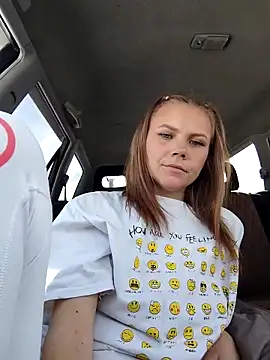 Snapshot of YOURLIKAA chatting on February 2026 04:24:02 AM YOURLIKAA online show from February 2026 04:24:02 AM