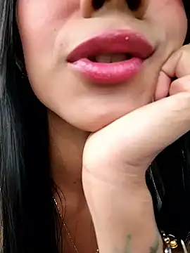 Snapshot of Juliana_Xander chatting on November 2025 02:17:01 PM Juliana Xander online show from November 2025 02:17:01 PM