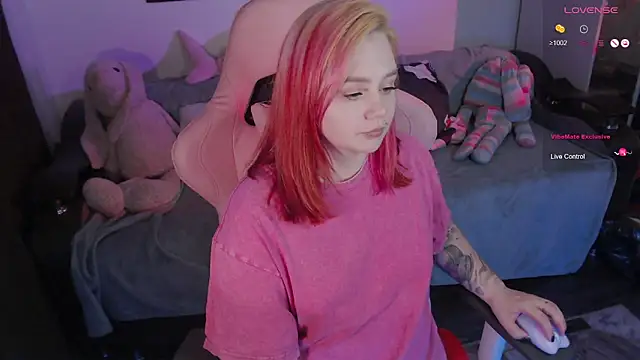 Snapshot of lunaalli chatting on June 2026 02:33:01 PM lunaalli online show from June 2026 02:33:01 PM