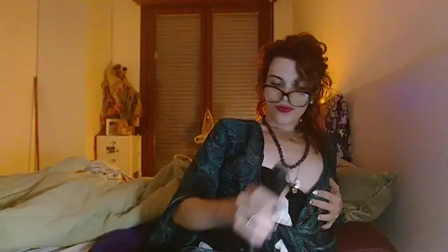 Snapshot of refem9 chatting on November 2025 05:25:02 PM refem9 online show from November 2025 05:25:02 PM