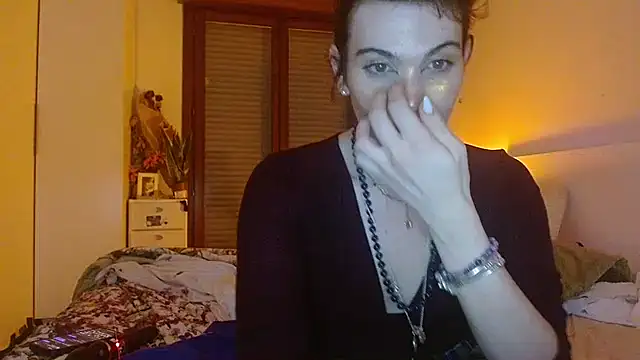 Snapshot of refem9 chatting on December 2025 06:01:02 PM refem9 online show from December 2025 06:01:02 PM