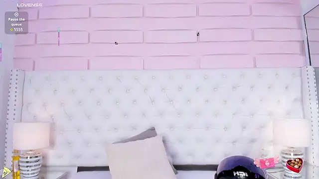 abby-joule online show from October 2025 03:01:02 PM