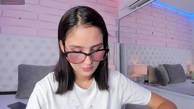 abby-joule online show from November 2025 03:34:02 PM