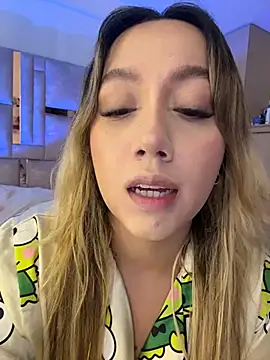 Snapshot of Becca_Johnson_u chatting on October 2025 02:50:02 AM Becca Johnson u online show from October 2025 02:50:02 AM