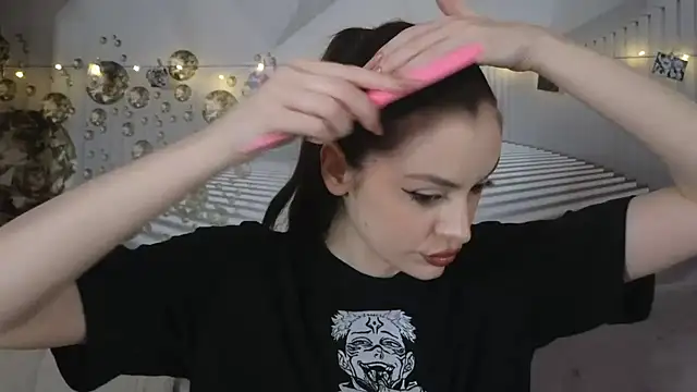 EvoletteLouLou online show from March 2026 03:04:01 PM