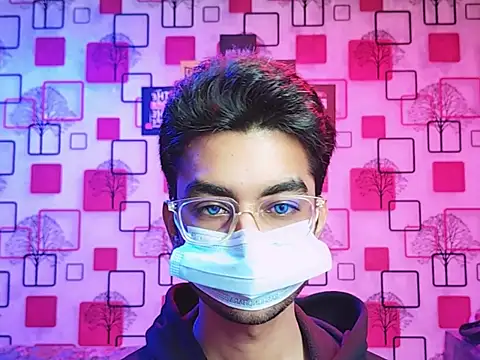 ChiseledCharm online show from December 2025 08:13:02 PM