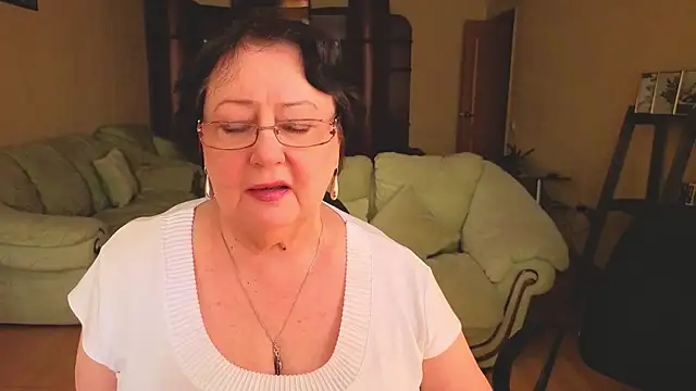 Margo Moll online show from February 2026 09:19:02 AM