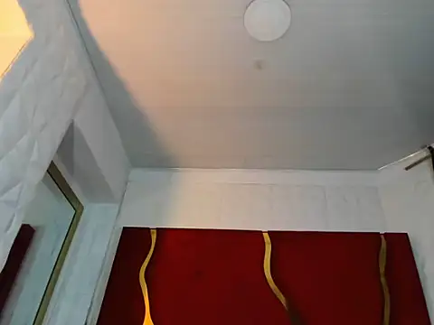 chaniesmith69x online show from November 2025 04:12:02 AM