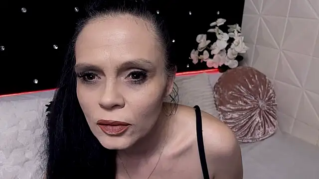 Sweeteest Julie online show from April 2026 10:54:02 PM