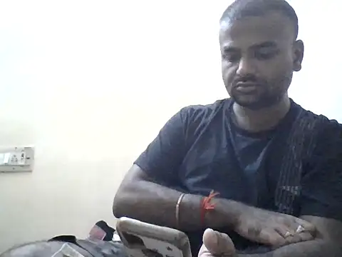 sree4143 online show from November 2025 03:35:01 PM