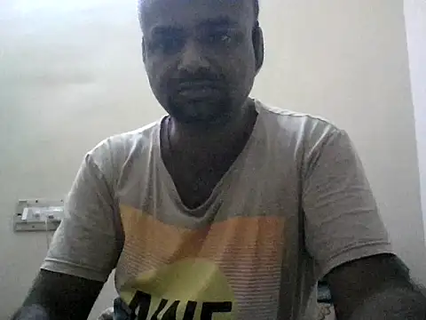 sree4143 online show from December 2025 04:12:02 PM