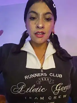 Fox Roxxan online show from April 2026 02:25:02 AM