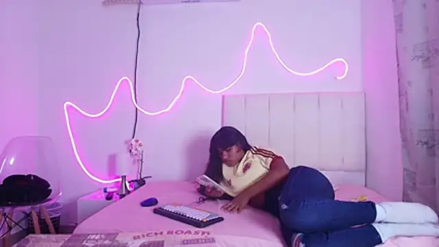 Andre lezcano online show from March 2026 10:32:01 PM