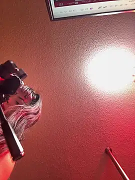 Stephany Rodriguez online show from December 2025 12:12:01 PM