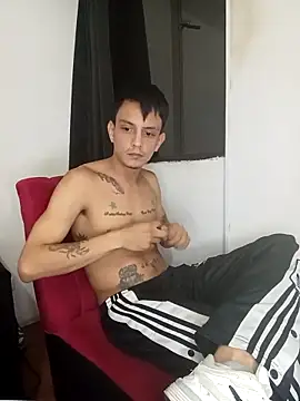 andrewcoopper1 online show from April 2026 04:46:01 AM