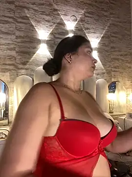 Yassy vazquez online show from November 2025 08:42:02 PM