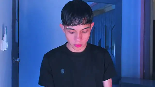 Sebax Young online show from January 2026 08:58:01 PM