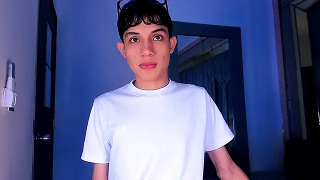 Sebax Young online show from February 2026 08:16:01 PM