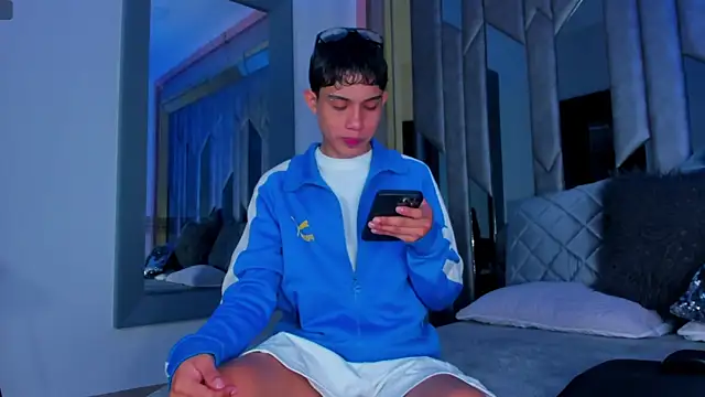 Snapshot of Sebax_Young chatting on June 2026 08:23:01 PM Sebax Young online show from June 2026 08:23:01 PM