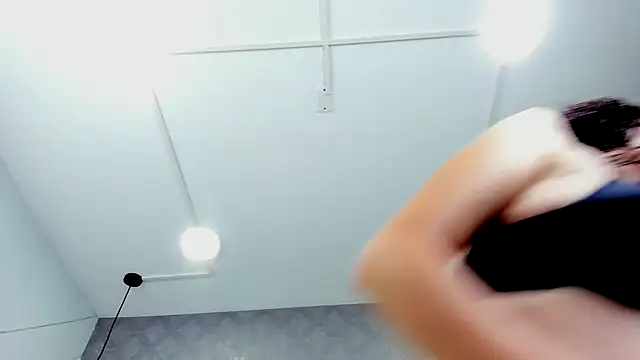 Snapshot of ThaliaCross chatting on September 2025 07:51:02 PM ThaliaCross online show from September 2025 07:51:02 PM