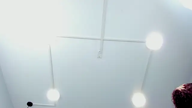 Snapshot of ThaliaCross chatting on October 2025 07:55:01 PM ThaliaCross online show from October 2025 07:55:01 PM