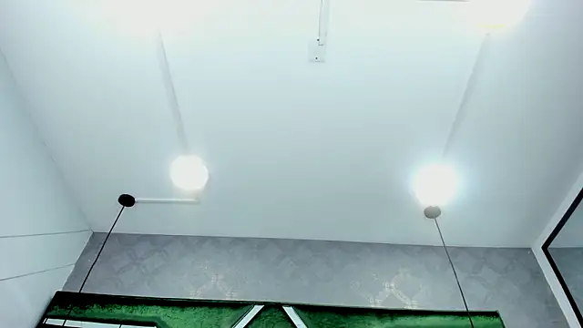 Snapshot of ThaliaCross chatting on October 2025 12:27:01 PM ThaliaCross online show from October 2025 12:27:01 PM