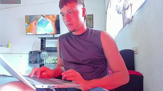 Snapshot of hot_boy_04 chatting on July 2026 03:38:02 PM hot boy 04 online show from July 2026 03:38:02 PM