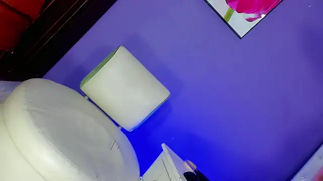 Snapshot of Valentina_Horny777 chatting on December 2025 01:10:01 AM Valentina Horny777 online show from December 2025 01:10:01 AM