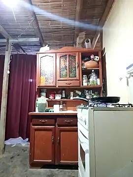 LecheDeSoya666 online show from September 2025 04:24:01 AM