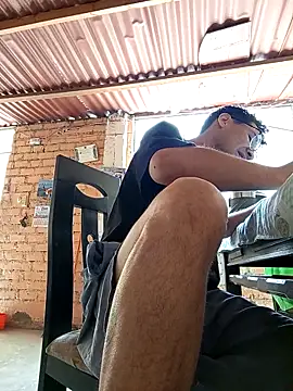 LecheDeSoya666 online show from October 2025 04:58:02 PM