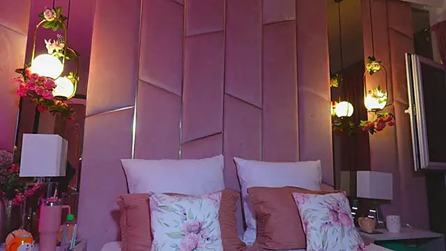 LucyLextonX online show from March 2026 08:57:02 PM