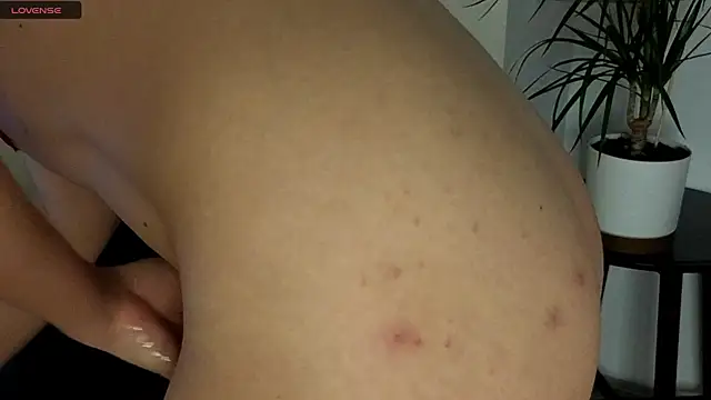 Snapshot of NoFace_Model chatting on October 2025 05:05:02 AM NoFace Model online show from October 2025 05:05:02 AM